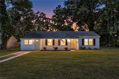 Photo of 4 cottage Lane, Newport News, VA 23603 (MLS # 10638360)