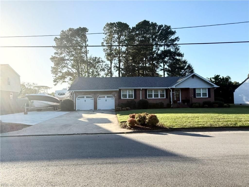 Photo of 3408 Canterbury Drive, Portsmouth, VA 23703 (MLS # 10604794)