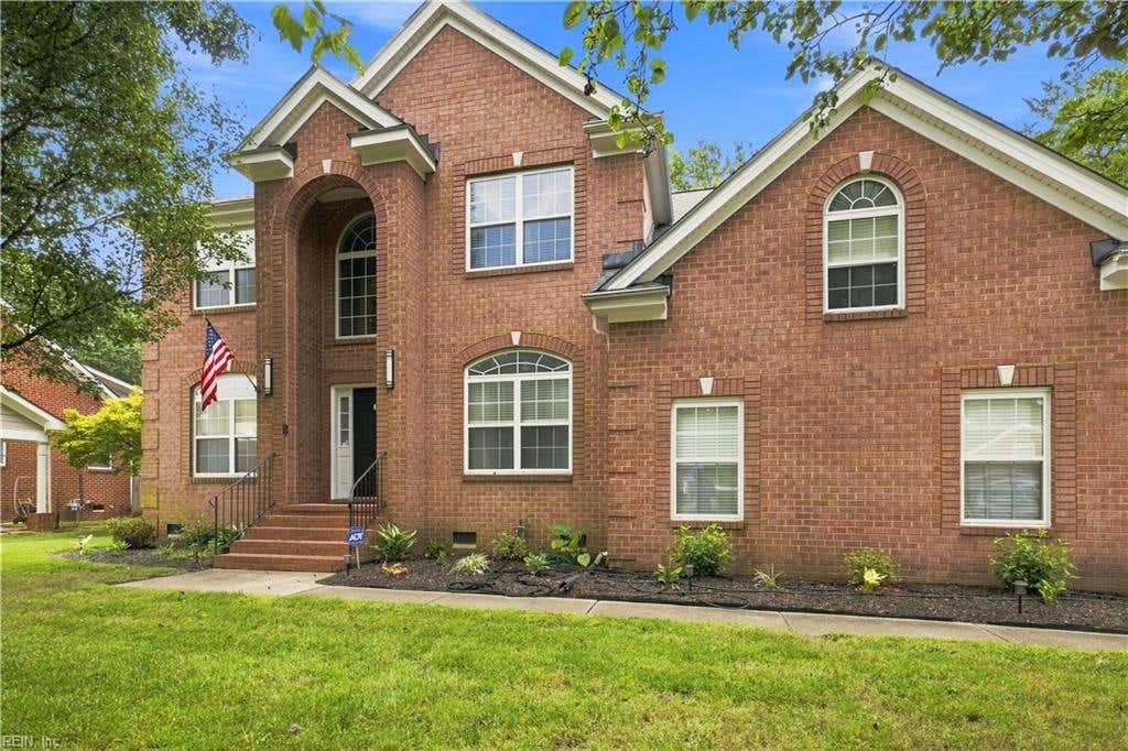 Photo of 1501 James Landing, Chesapeake, VA 23321 (MLS # 10648099)