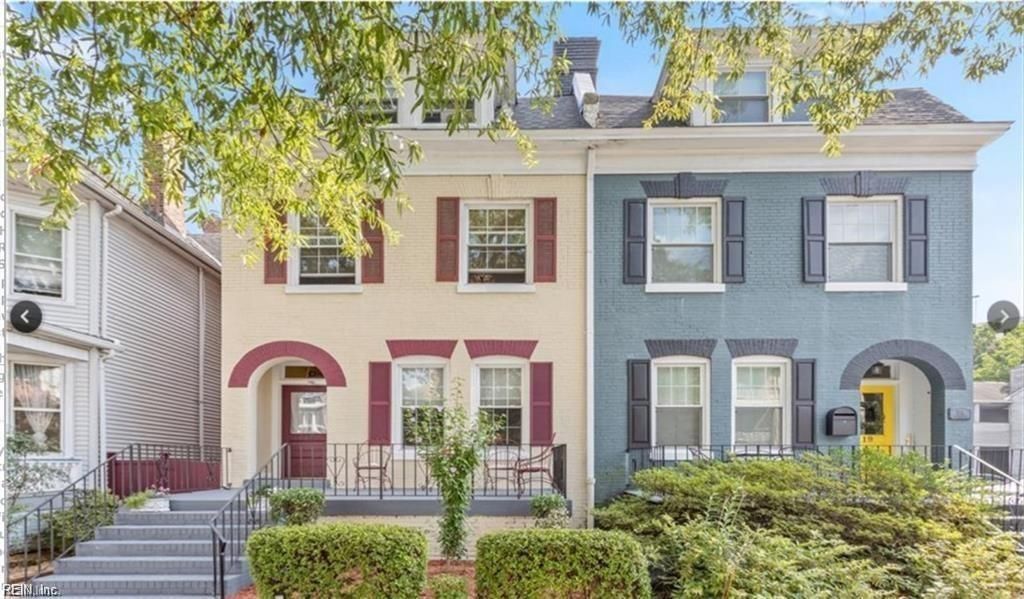 Photo of 717 Redgate Avenue, Norfolk, VA 23507 (MLS # 10617528)