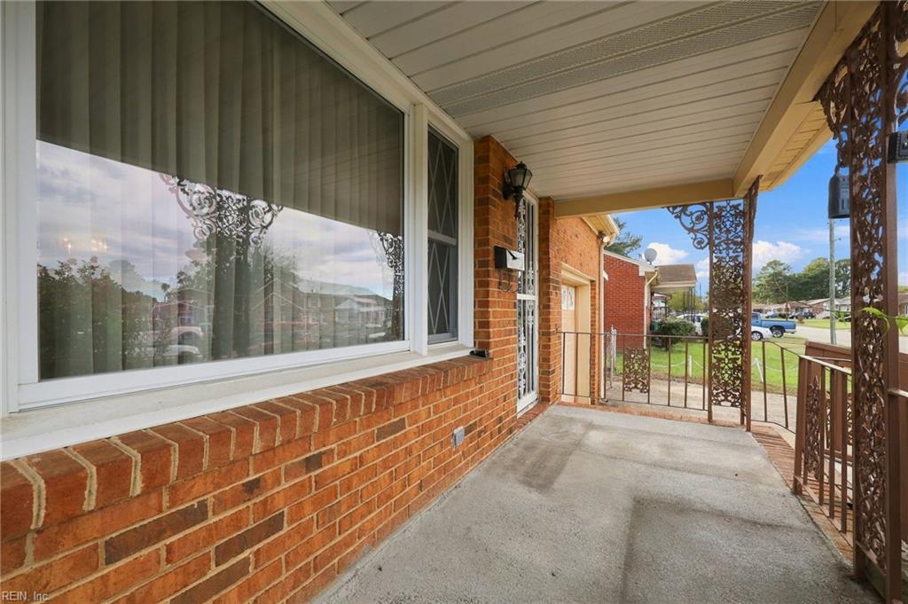 Photo of 901 Taft Drive, Portsmouth, VA 23701 (MLS # 10658230)