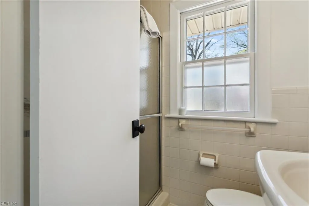 Virginia Beach, Virginia 23452, United States, 4 Bedrooms Bedrooms, ,2 BathroomsBathrooms,Residential,Active,97704