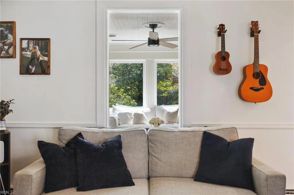 Virginia Beach, Virginia 23452, United States, 4 Bedrooms Bedrooms, ,2 BathroomsBathrooms,Residential,Active,97704