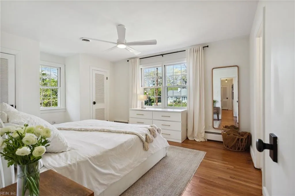 Virginia Beach, Virginia 23452, United States, 4 Bedrooms Bedrooms, ,2 BathroomsBathrooms,Residential,Active,97704