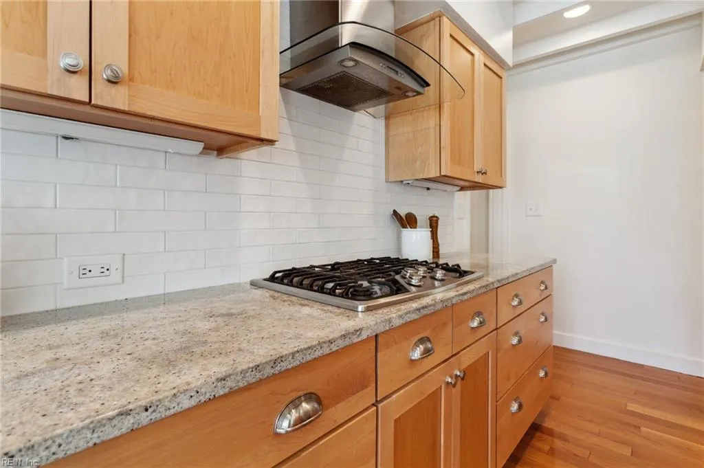 Virginia Beach, Virginia 23452, United States, 4 Bedrooms Bedrooms, ,2 BathroomsBathrooms,Residential,Active,97704