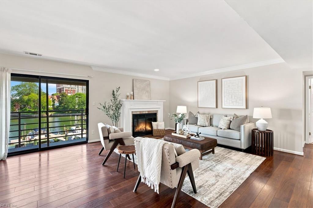 Photo of 401 College Place #20, Norfolk, VA 23510 (MLS # 10653666)