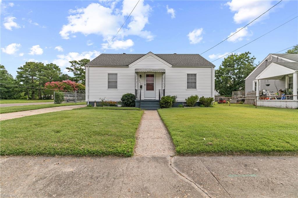 Photo of 342 Darby Avenue, Hampton, VA 23663 (MLS # 10646487)