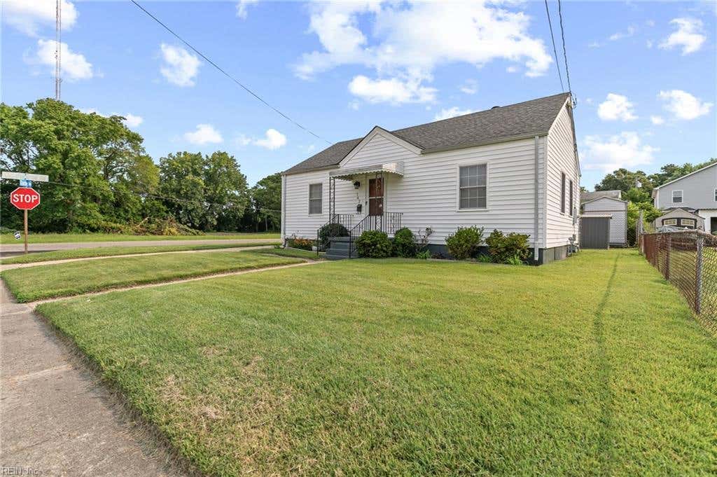 Photo of 342 Darby Avenue, Hampton, VA 23663 (MLS # 10646487)