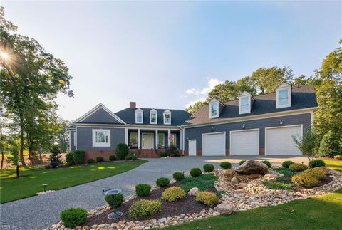 Photo of 105 N Knob Hill, Williamsburg, VA 23188 (MLS # 10623070)