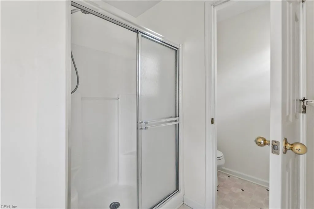 Suffolk, Virginia 23434, United States, 5 Bedrooms Bedrooms, ,3 BathroomsBathrooms,Residential,Active,112542