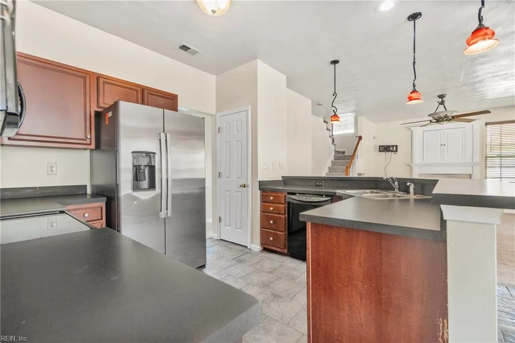 Suffolk, Virginia 23434, United States, 5 Bedrooms Bedrooms, ,3 BathroomsBathrooms,Residential,Active,112542