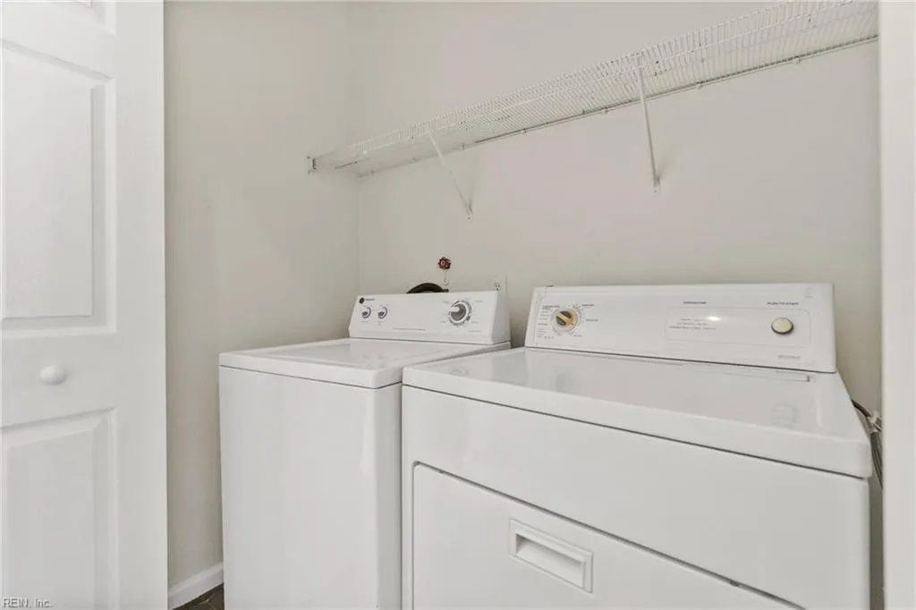 Suffolk, Virginia 23434, United States, 5 Bedrooms Bedrooms, ,3 BathroomsBathrooms,Residential,Active,112542