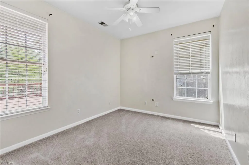 Suffolk, Virginia 23434, United States, 5 Bedrooms Bedrooms, ,3 BathroomsBathrooms,Residential,Active,112542