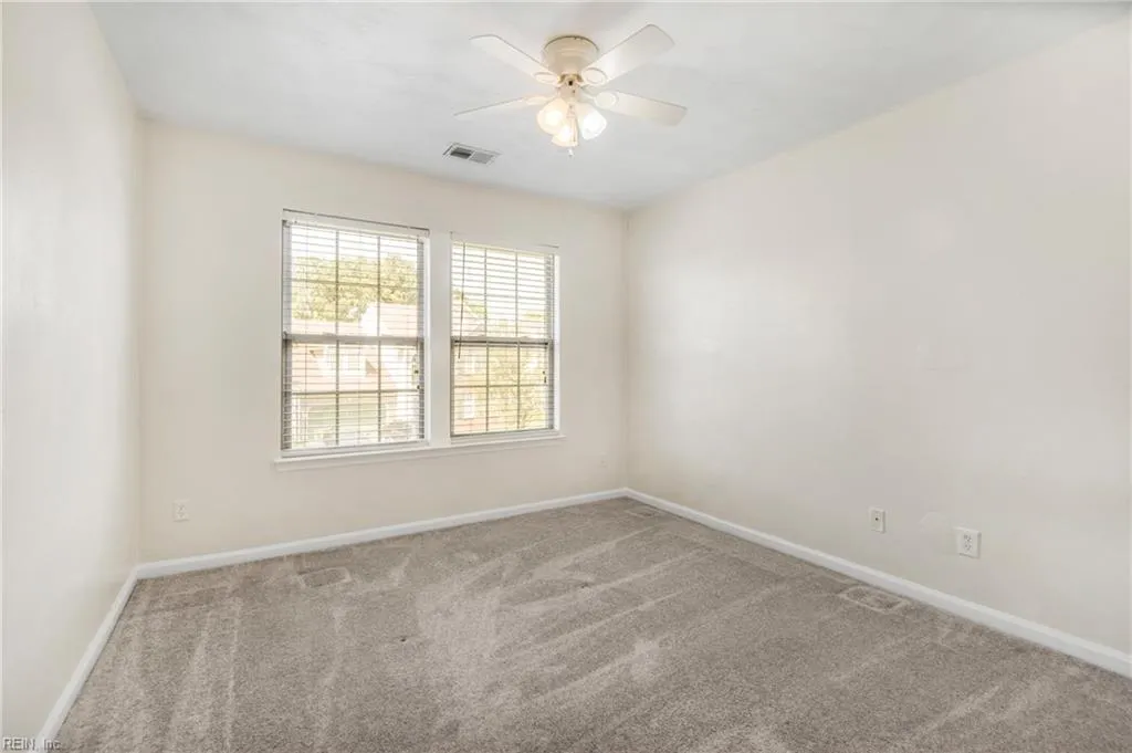 Suffolk, Virginia 23434, United States, 5 Bedrooms Bedrooms, ,3 BathroomsBathrooms,Residential,Active,112542