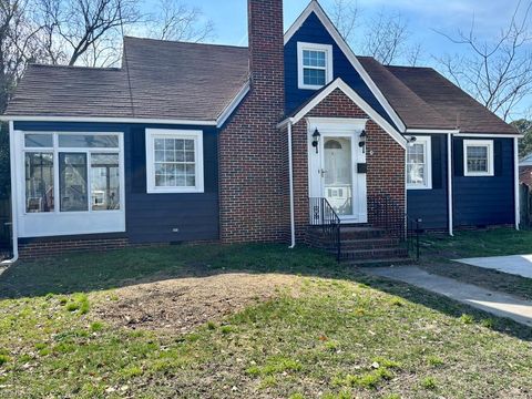 Photo of 3813 High Street, Portsmouth, VA 23707 (MLS # 10638372)
