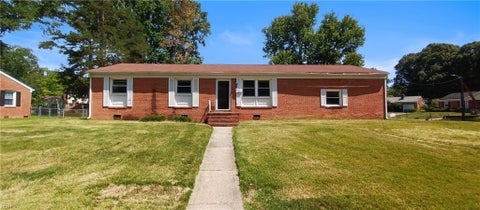Photo of 329 DE LAURA Drive, Newport News, VA 23608 (MLS # 10638427)
