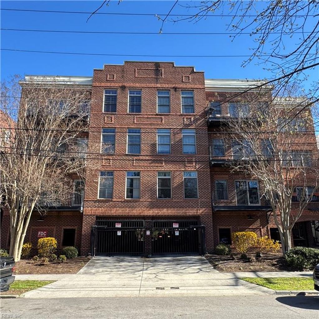 Photo of 810 W Princess Anne Road #303, Norfolk, VA 23517 (MLS # 10636465)