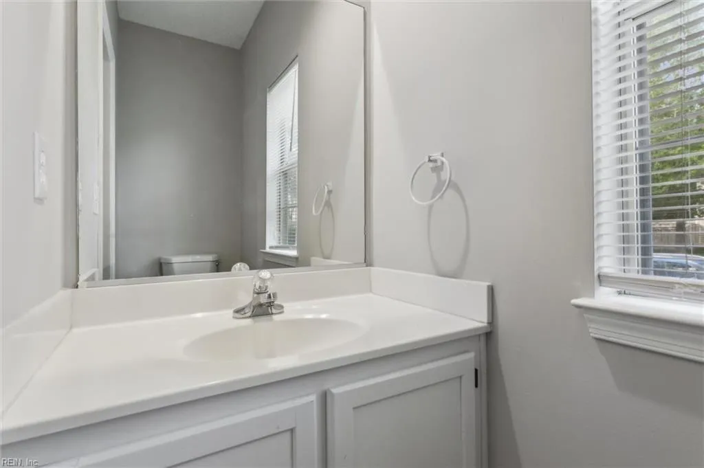 Newport News, Virginia 23602, United States, 3 Bedrooms Bedrooms, ,3 BathroomsBathrooms,Residential,Active,123570