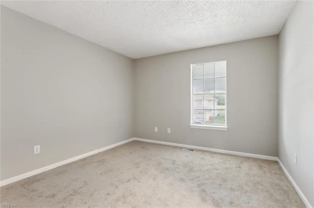 Newport News, Virginia 23602, United States, 3 Bedrooms Bedrooms, ,3 BathroomsBathrooms,Residential,Active,123570