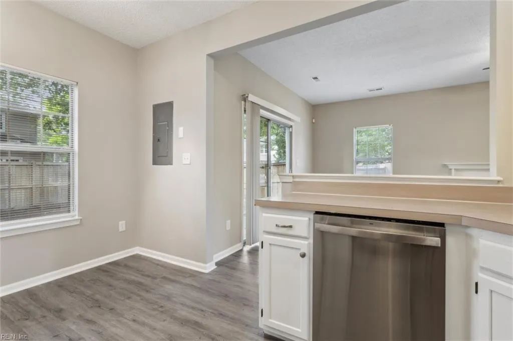 Newport News, Virginia 23602, United States, 3 Bedrooms Bedrooms, ,3 BathroomsBathrooms,Residential,Active,123570