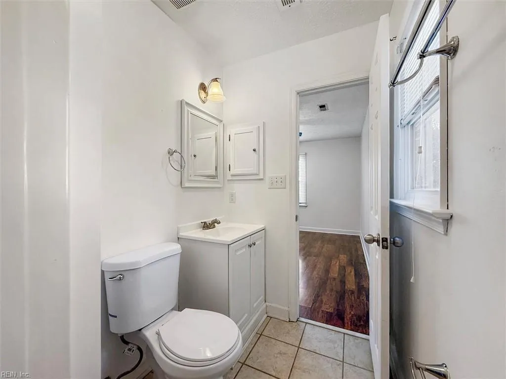 Newport News, Virginia 23601, United States, 3 Bedrooms Bedrooms, ,2 BathroomsBathrooms,Residential,Active,15168