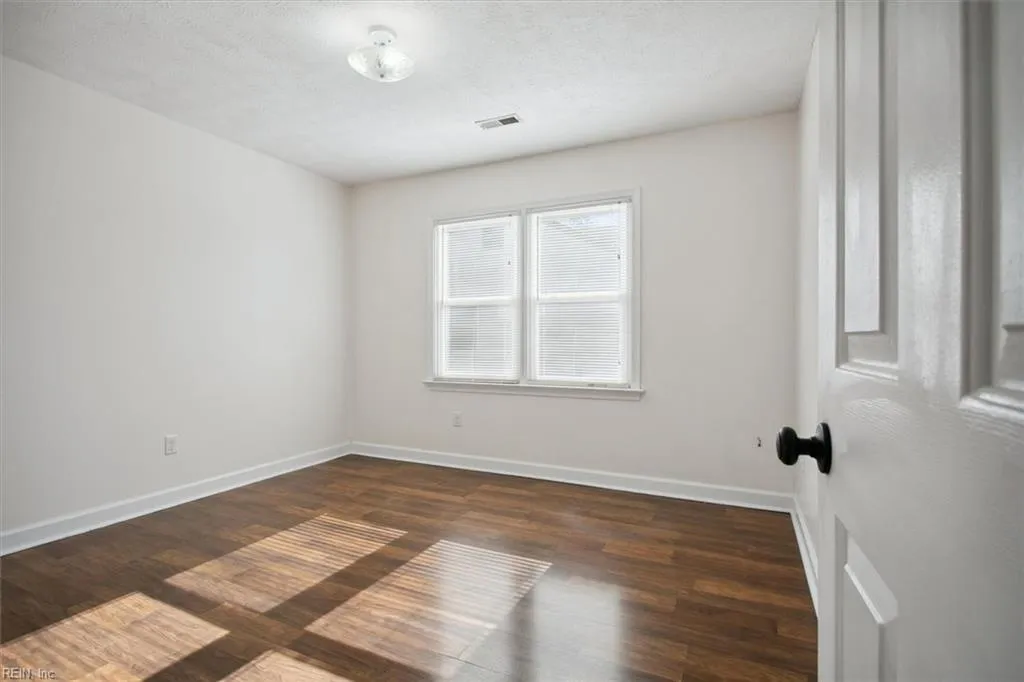 Newport News, Virginia 23601, United States, 3 Bedrooms Bedrooms, ,2 BathroomsBathrooms,Residential,Active,15168