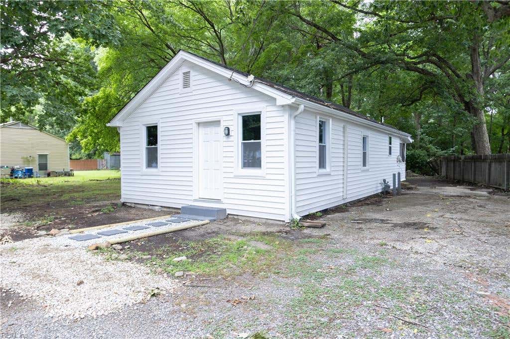 Photo of 345 Tabbs Lane, Newport News, VA 23602 (MLS # 10645982)