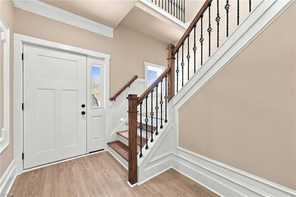 Photo of 37 Buxton Avenue, Newport News, VA 23607 (MLS # 10656358)