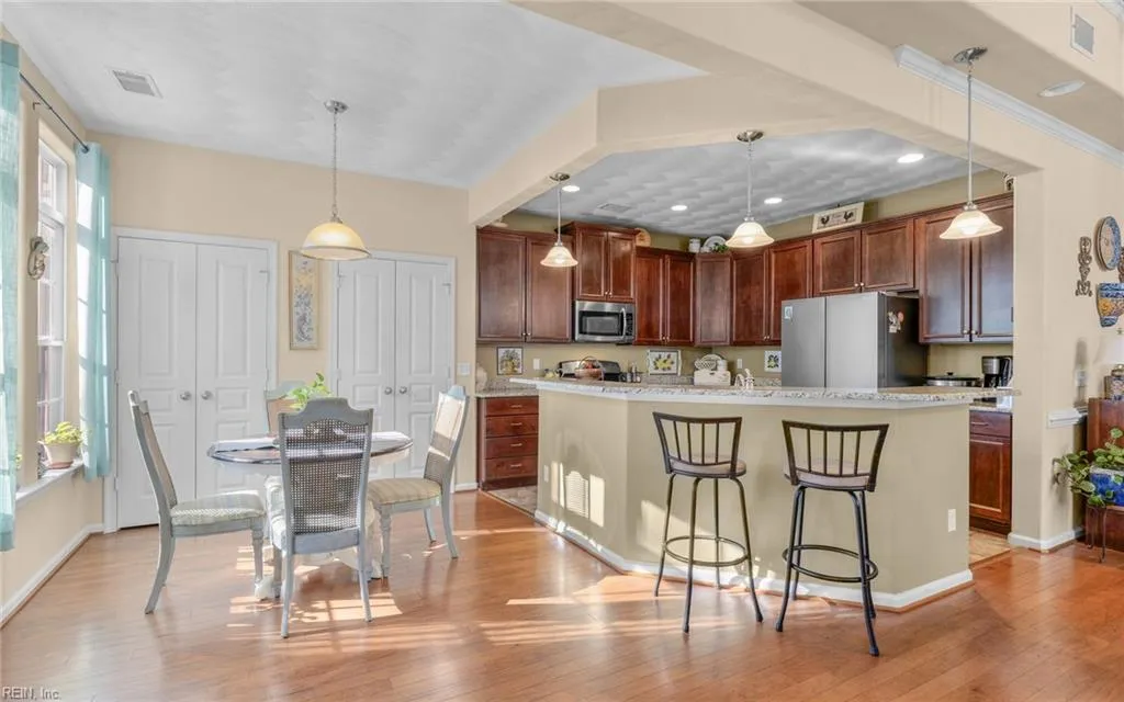 Virginia Beach, Virginia 23455, United States, 4 Bedrooms Bedrooms, ,3 BathroomsBathrooms,Residential,Pending,20470