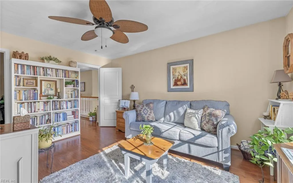 Virginia Beach, Virginia 23455, United States, 4 Bedrooms Bedrooms, ,3 BathroomsBathrooms,Residential,Pending,20470