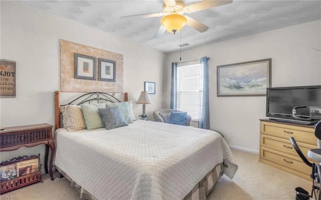 Virginia Beach, Virginia 23455, United States, 4 Bedrooms Bedrooms, ,3 BathroomsBathrooms,Residential,Pending,20470