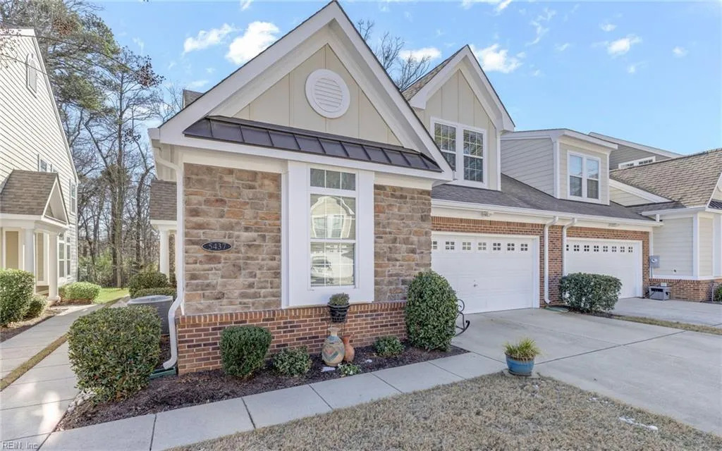 Virginia Beach, Virginia 23455, United States, 4 Bedrooms Bedrooms, ,3 BathroomsBathrooms,Residential,Pending,20470