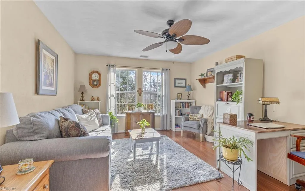 Virginia Beach, Virginia 23455, United States, 4 Bedrooms Bedrooms, ,3 BathroomsBathrooms,Residential,Pending,20470