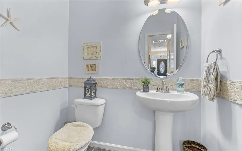 Virginia Beach, Virginia 23455, United States, 4 Bedrooms Bedrooms, ,3 BathroomsBathrooms,Residential,Pending,20470