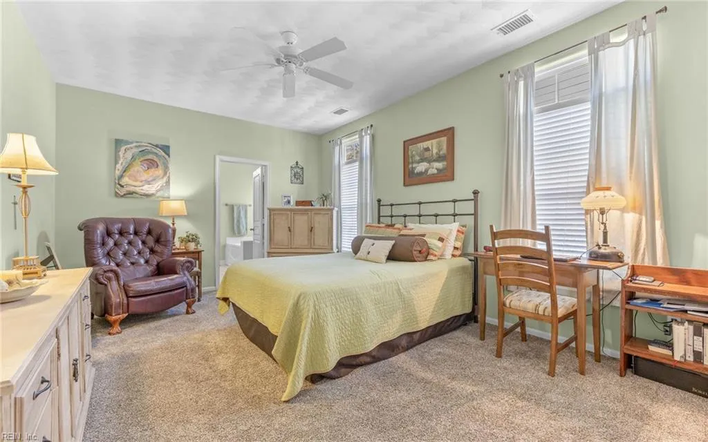 Virginia Beach, Virginia 23455, United States, 4 Bedrooms Bedrooms, ,3 BathroomsBathrooms,Residential,Pending,20470