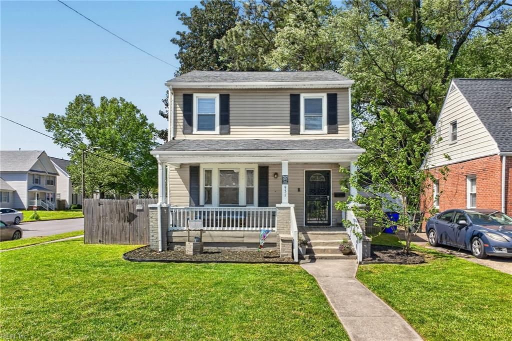 Photo of 951 Merrimac Ave Ave, Norfolk, VA 23504 (MLS # 10629165)