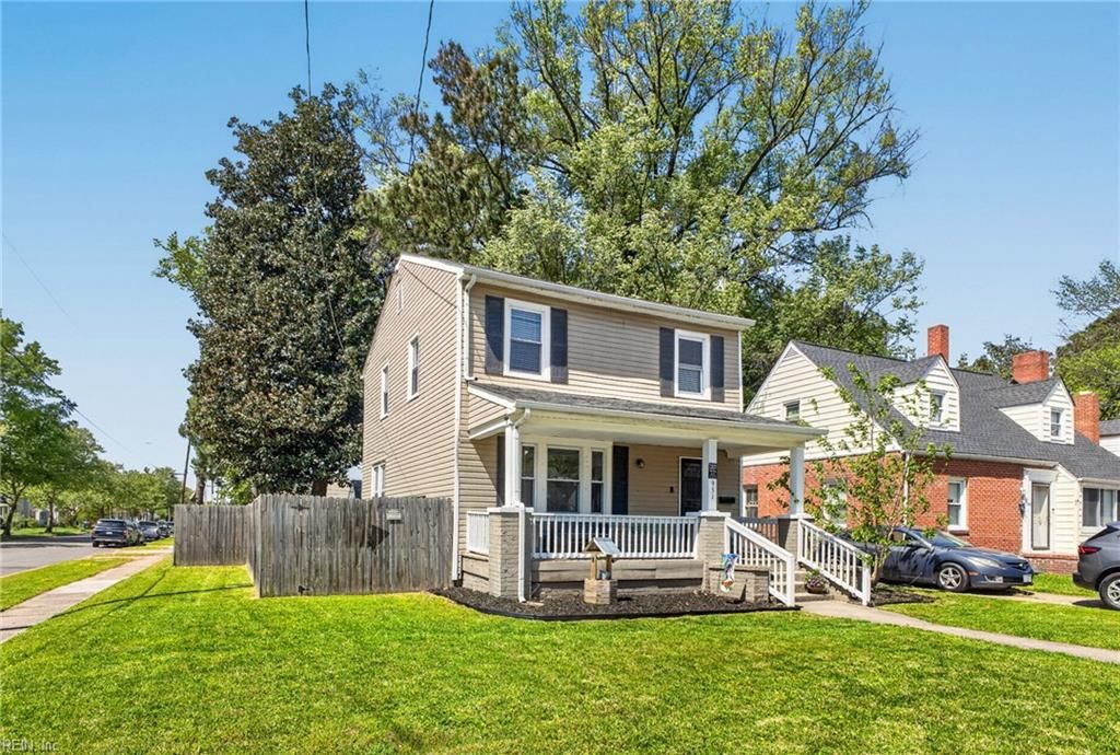 Photo of 951 Merrimac Ave Ave, Norfolk, VA 23504 (MLS # 10629165)