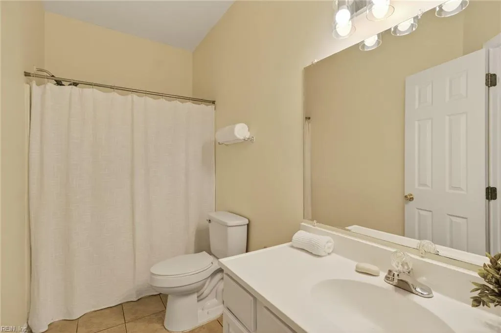 Suffolk, Virginia 23434, United States, 3 Bedrooms Bedrooms, ,3 BathroomsBathrooms,Residential,Active,182475