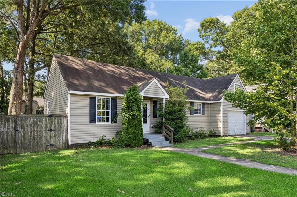 Photo of 1117 Evelyn Street, Norfolk, VA 23518 (MLS # 10641031)