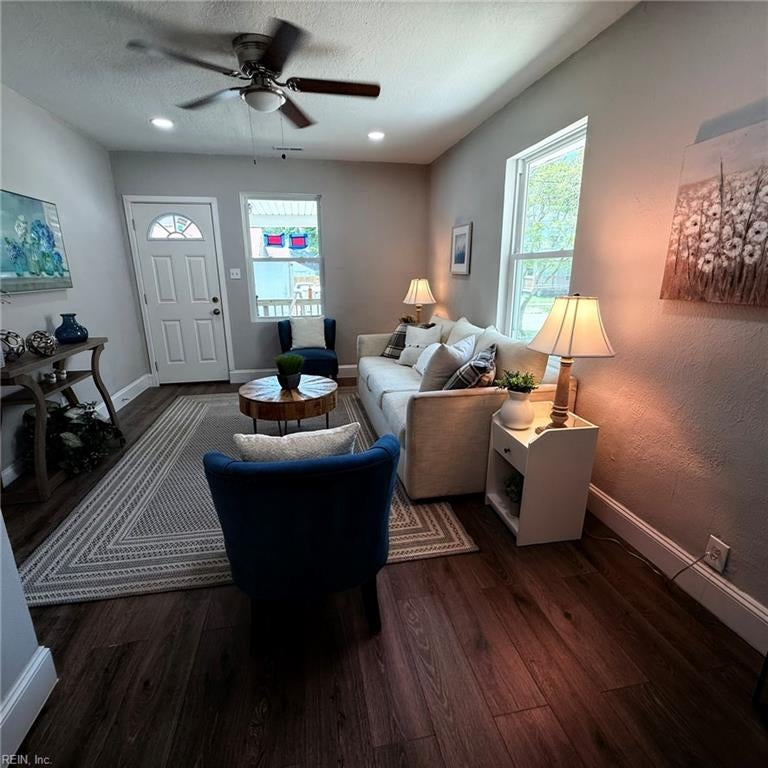 Photo of 1715 Richmond Ave Avenue, Portsmouth, VA 23704 (MLS # 10640252)