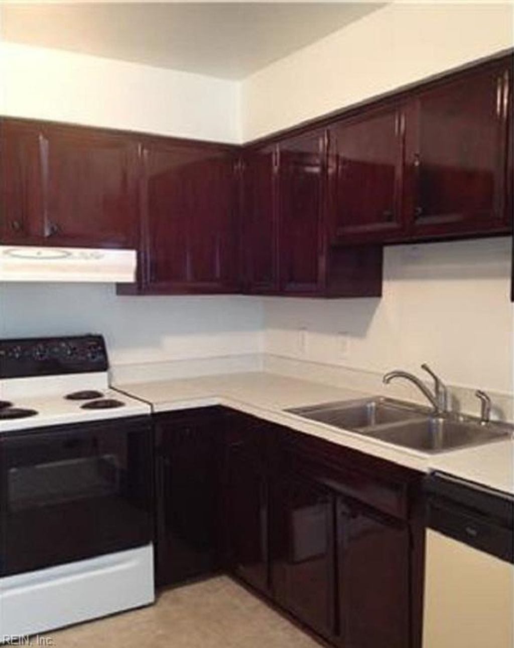 Photo of 340 Dorset Avenue, Virginia Beach, VA 23462 (MLS # 10618879)