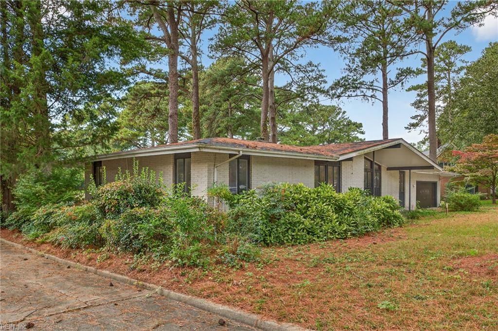 Photo of 2805 Acres Road, Portsmouth, VA 23703 (MLS # 10606885)