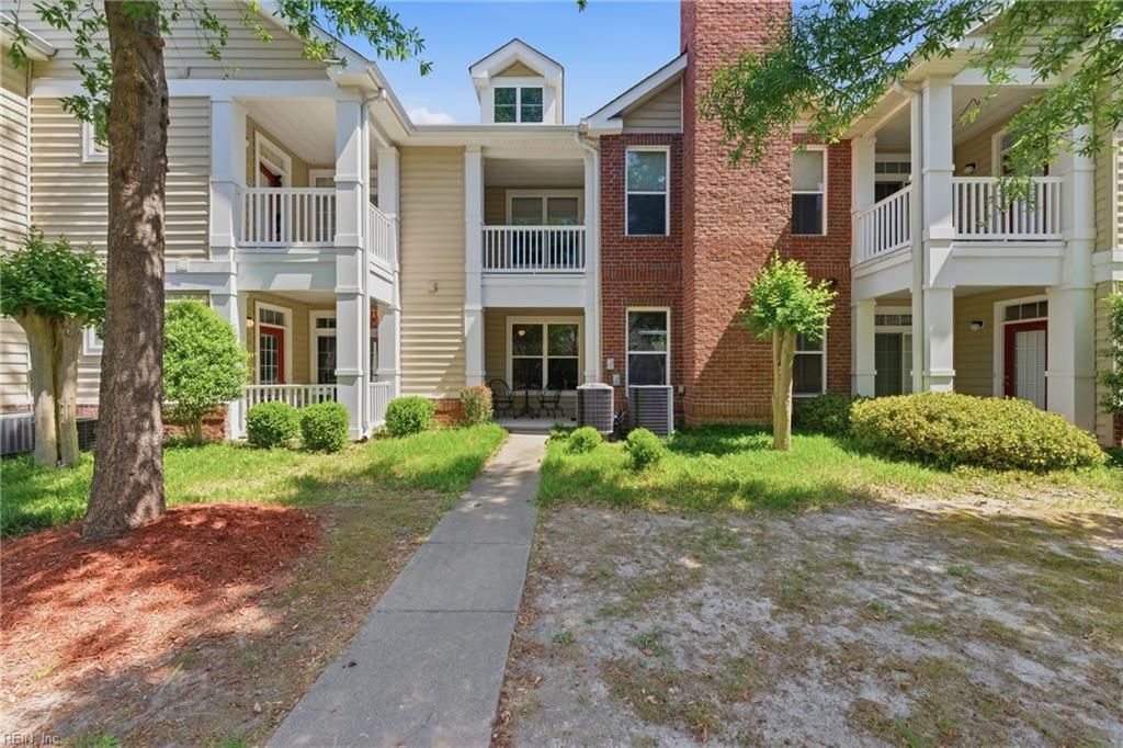Photo of 704 River Rock Way #102, Newport News, VA 23608 (MLS # 10631590)