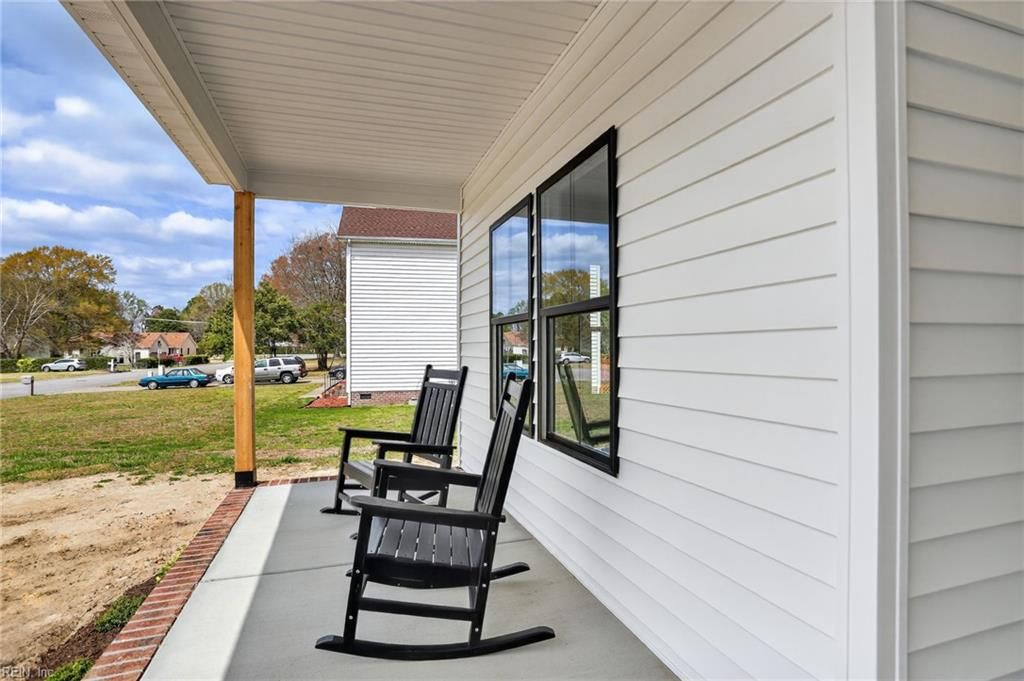 Photo of 109 Queens Lane, Franklin, VA 23851 (MLS # 10629771)