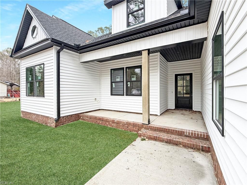 Photo of 212 Reedy Creek Drive, Elizabeth City, NC 27909 (MLS # 10621113)