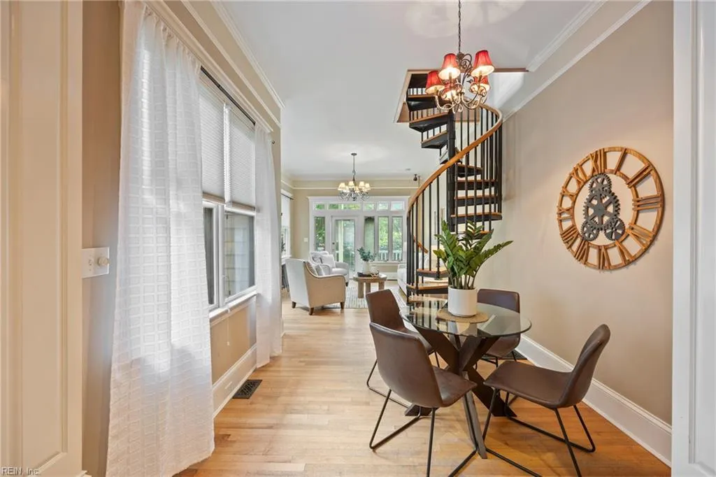 Norfolk, Virginia 23507, United States, 4 Bedrooms Bedrooms, ,5 BathroomsBathrooms,Residential,Active,155664