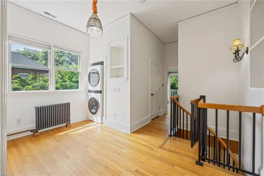 Norfolk, Virginia 23507, United States, 4 Bedrooms Bedrooms, ,5 BathroomsBathrooms,Residential,Active,155664