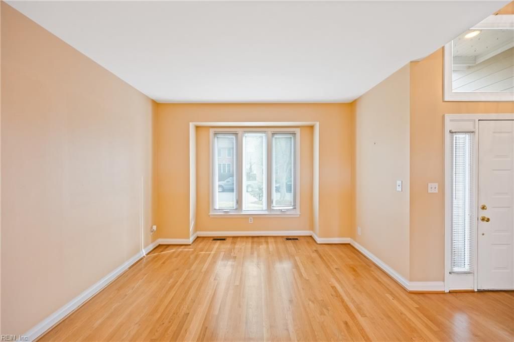 Photo of 3532 Colmar Quarter, Norfolk, VA 23509 (MLS # 10625833)