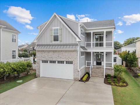 Photo for 515 Lakewood CIR