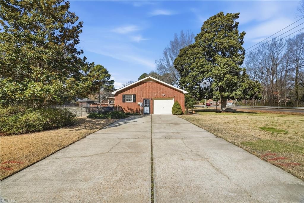 Photo of 4869 Providence Road, Virginia Beach, VA 23464 (MLS # 10623280)